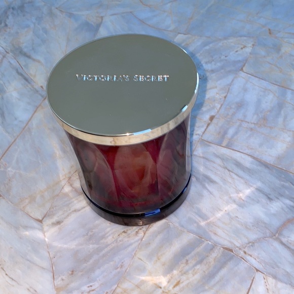 VS VERY SEXY  FINE FRAGRANCE Fine Fragrance Candle 255 g/10.2 oz - Picture 4 of 8